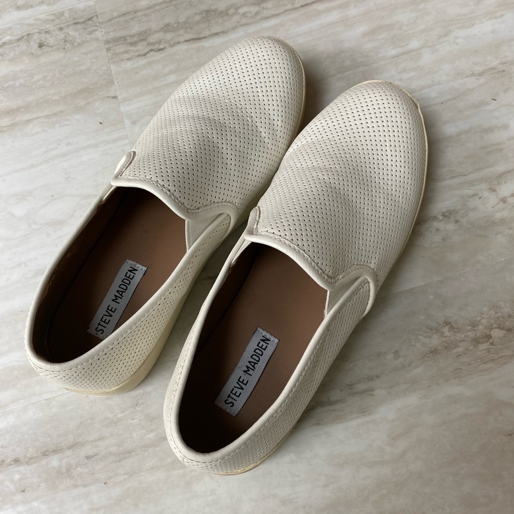 Steve Madden Slip on Shoes - Picture 8 of 11